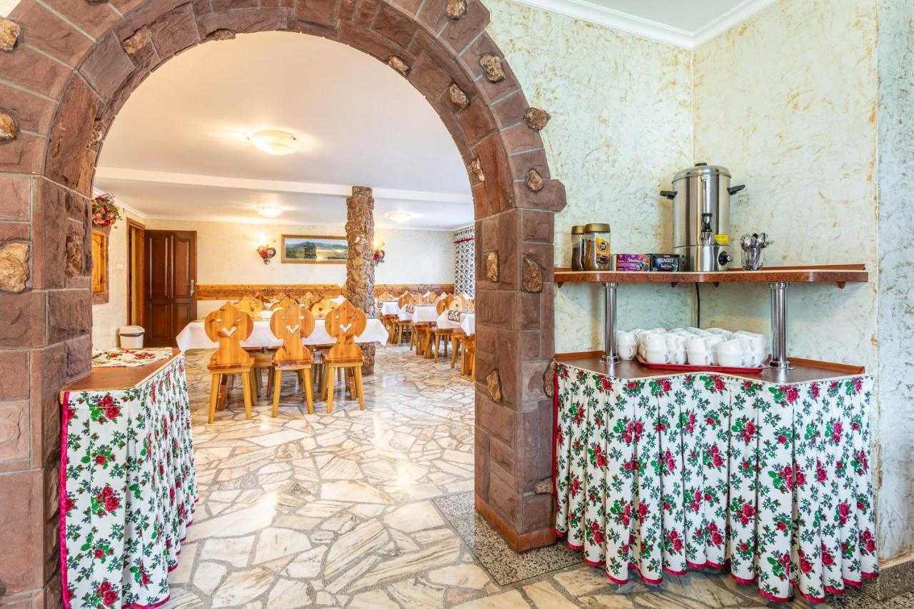 ポロニン Dw Pawel Bed & Breakfast エクステリア 写真