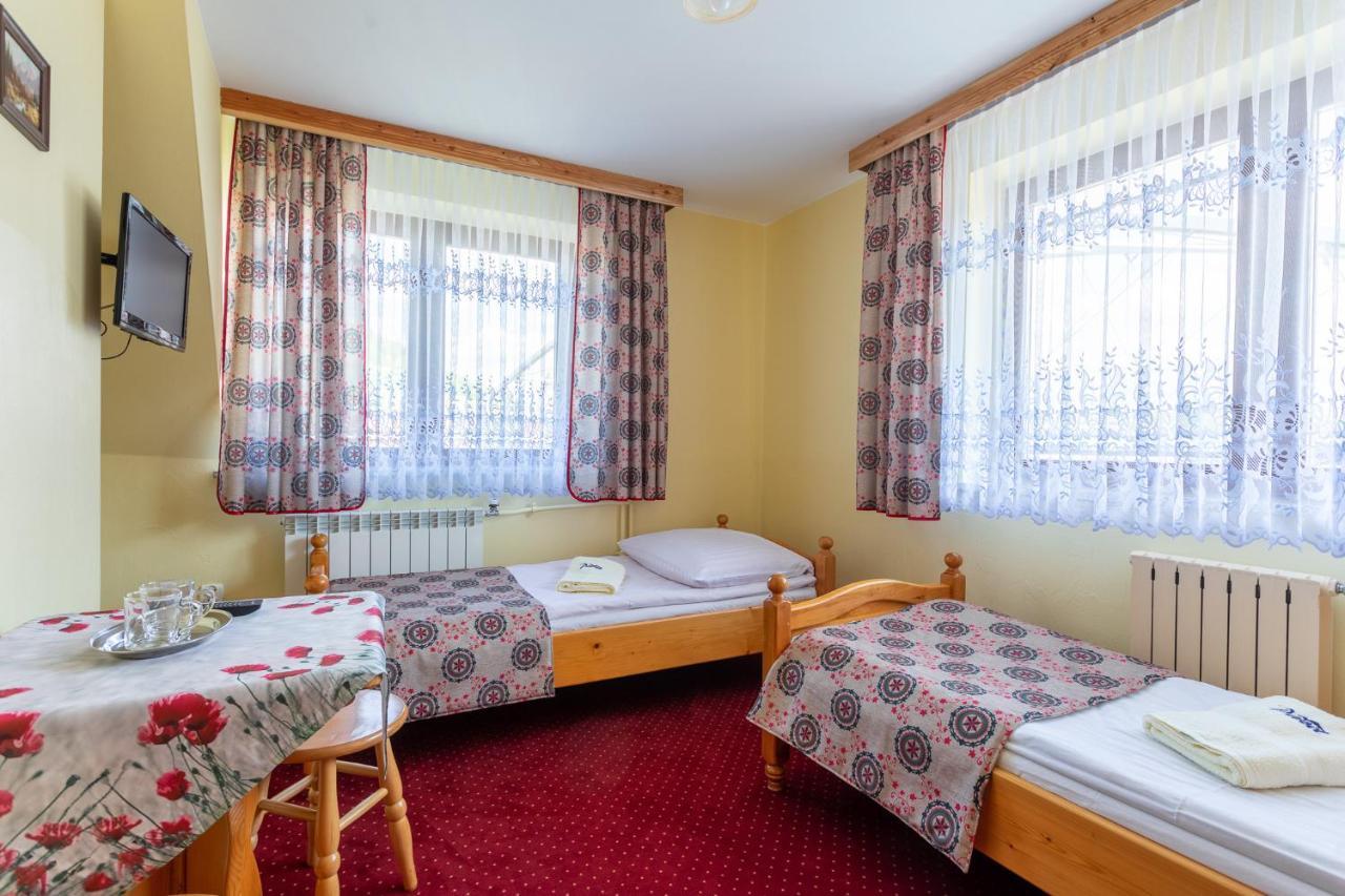 ポロニン Dw Pawel Bed & Breakfast エクステリア 写真