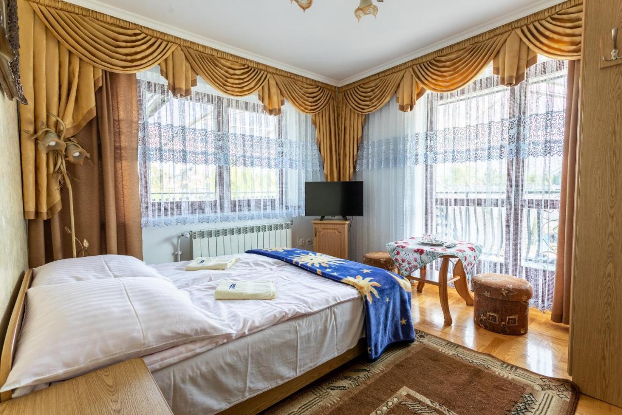 ポロニン Dw Pawel Bed & Breakfast エクステリア 写真