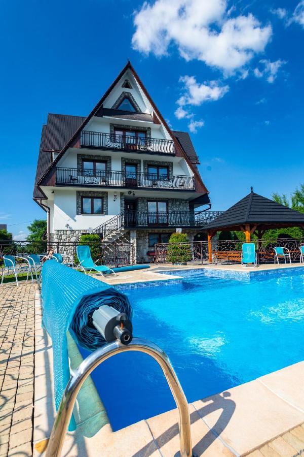 ポロニン Dw Pawel Bed & Breakfast エクステリア 写真