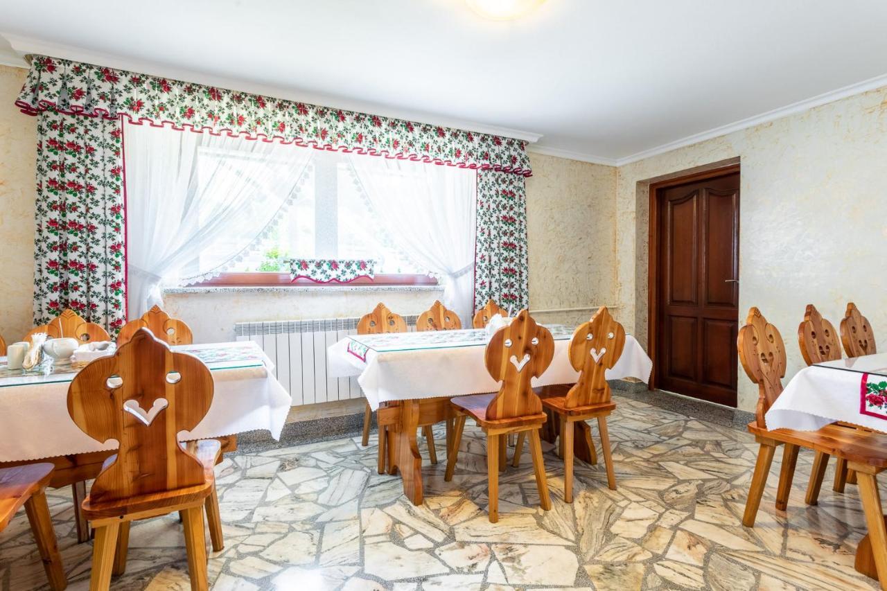 ポロニン Dw Pawel Bed & Breakfast エクステリア 写真