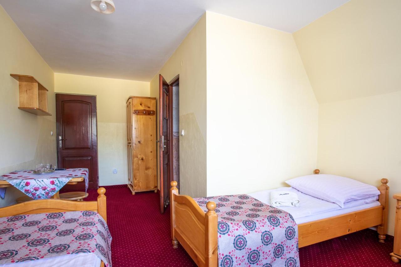 ポロニン Dw Pawel Bed & Breakfast エクステリア 写真