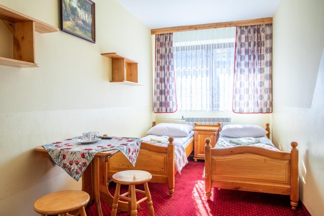 ポロニン Dw Pawel Bed & Breakfast エクステリア 写真
